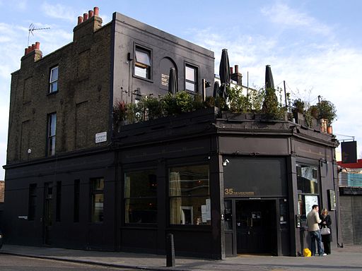 Pub-Londres-Camden-Lock-Tavern-Ewan-Munro